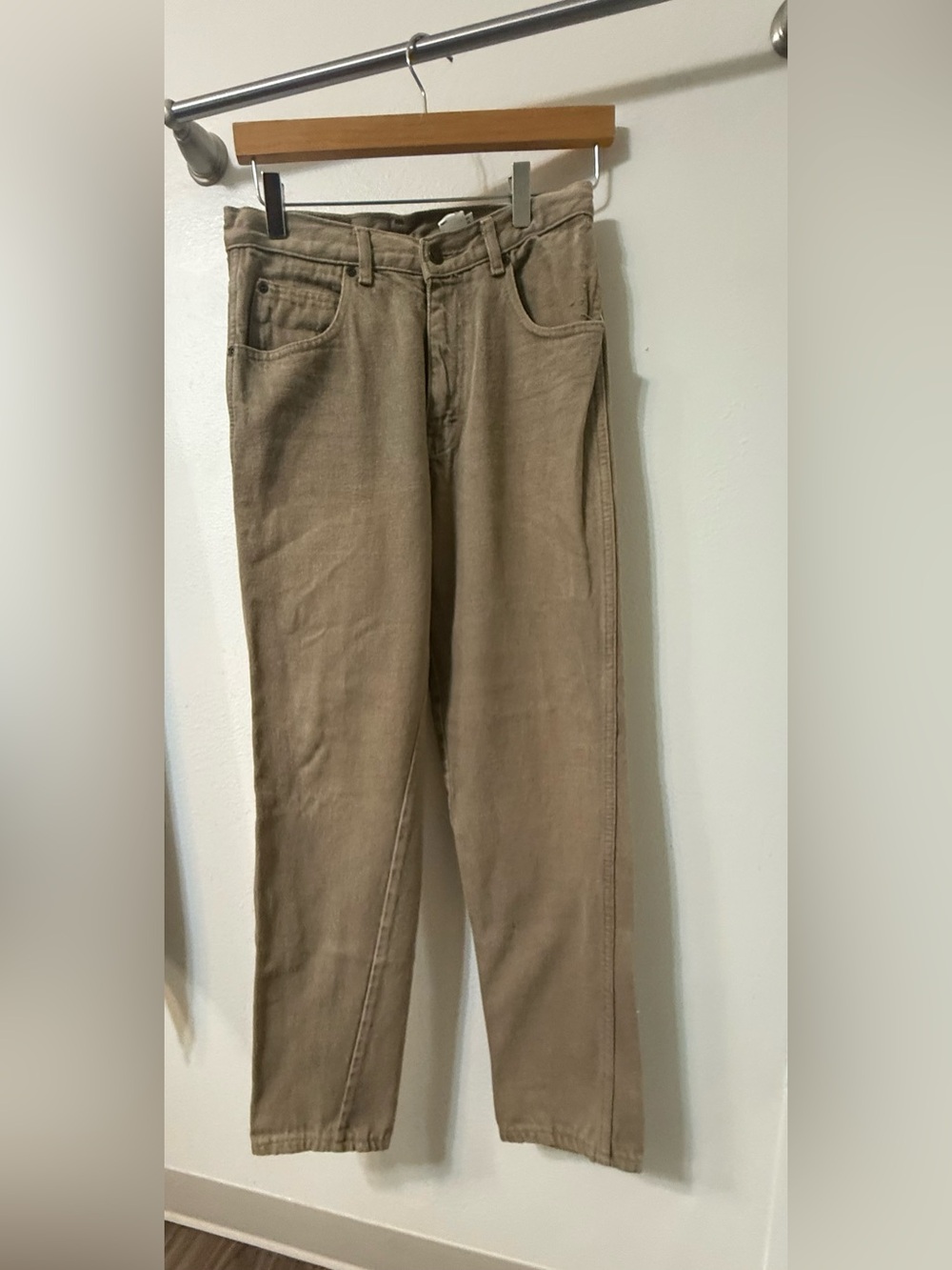 Calvin Klein Jeans Straight Leg Jeans in Taupe
